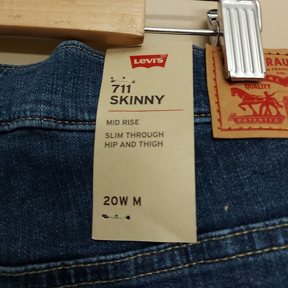 Levi's 711 SKINNY WOMEN'S JEANS distressed - Picture 7 of 9